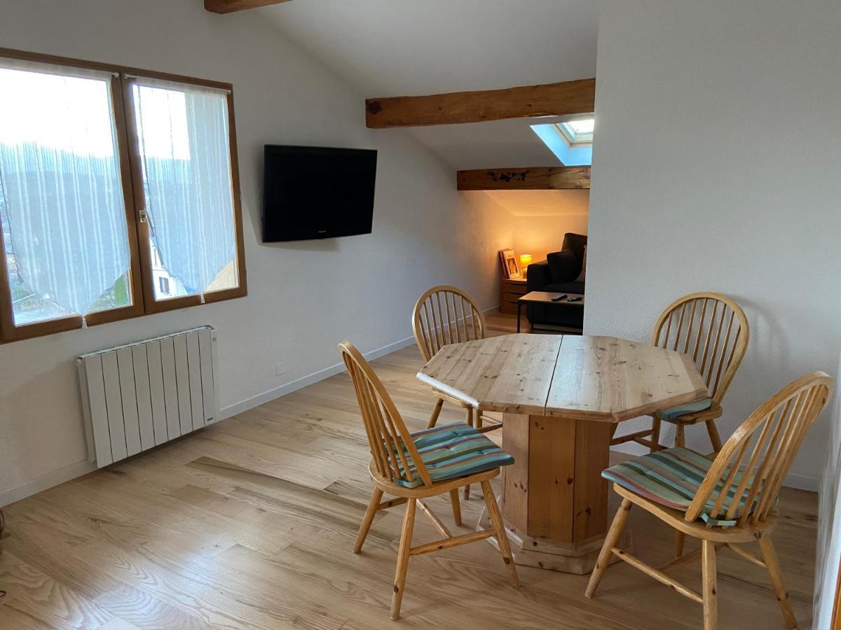 Les Cypres Apartment Enveitg Bagian luar foto